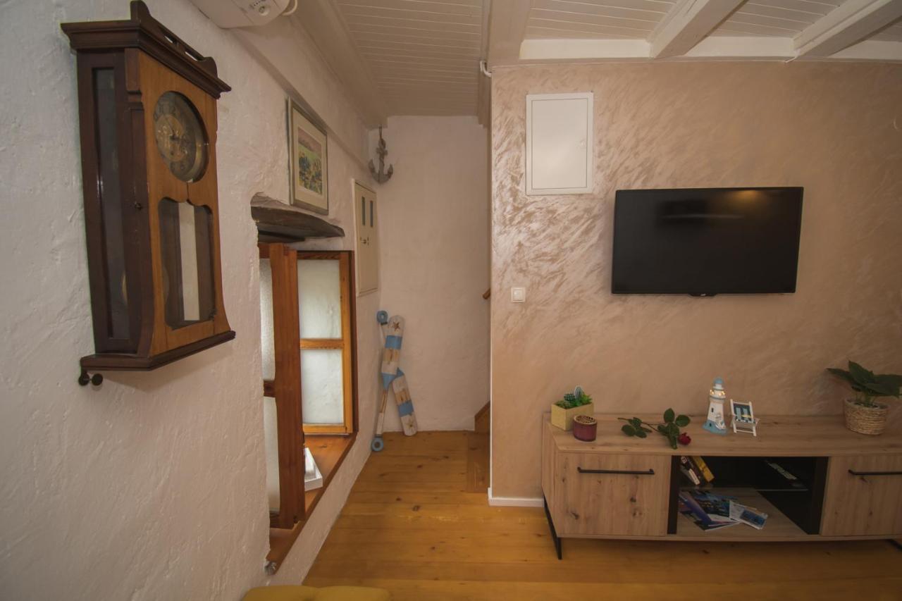 Apartment Nika Vodice Buitenkant foto