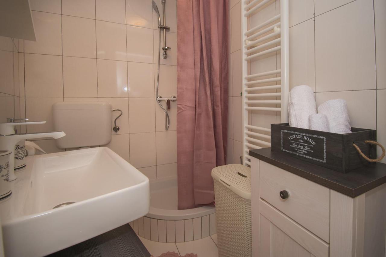 Apartment Nika Vodice Buitenkant foto